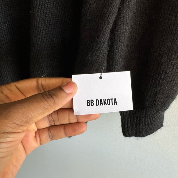 NWT BB Dakota mock neck puff sleeve large polyester sweater… - Picture 5 of 6